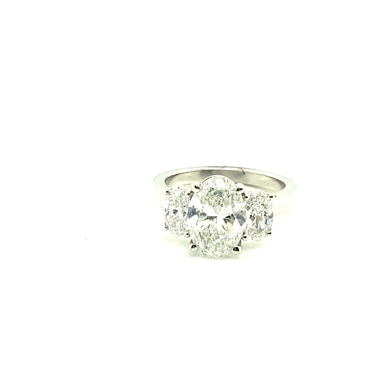 Platinum oval diamond 2.03ctw - Kelly Wade Jewelers Store